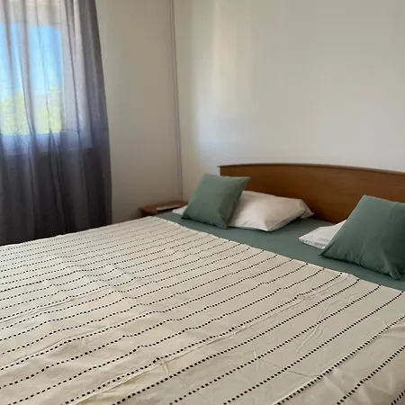 Apartment The Olive Tree Lumbarda